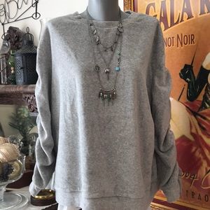 Soft and stylish sweater bundled w/necklace